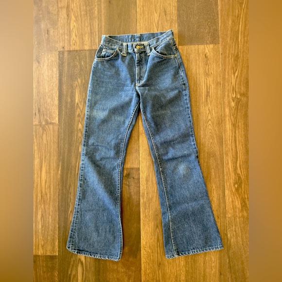 Vintage • Lee Mid-Rise Bootcut Jeans - Picture 6 of 7